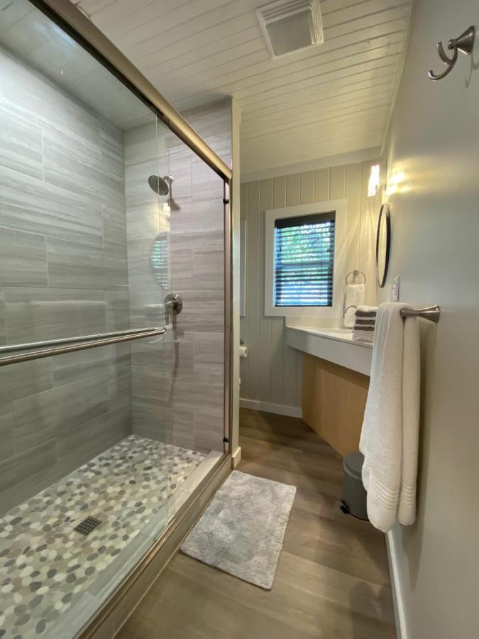 Canary Lake Cottage W/Hot Tub At Sam'S Pizza Hot Springs Exteriör bild